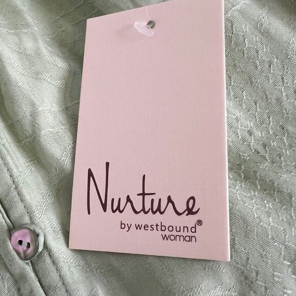 Nurture by Westbound Womens Blouse 2X Green Smocked Yoke Textured Rayon NEW - Picture 7 of 8